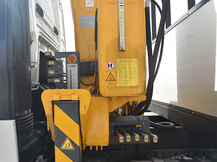 КМУ на шасси Howo T5G